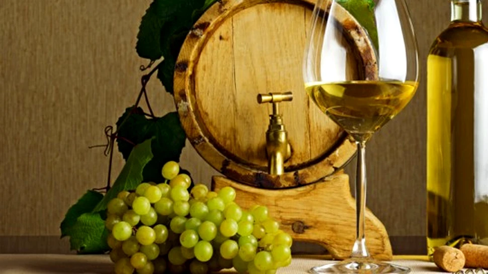 Cum răceşti un pahar de vin, fără să-l diluezi cu gheaţă. Secretul pe care nimeni nu ţi-l spune