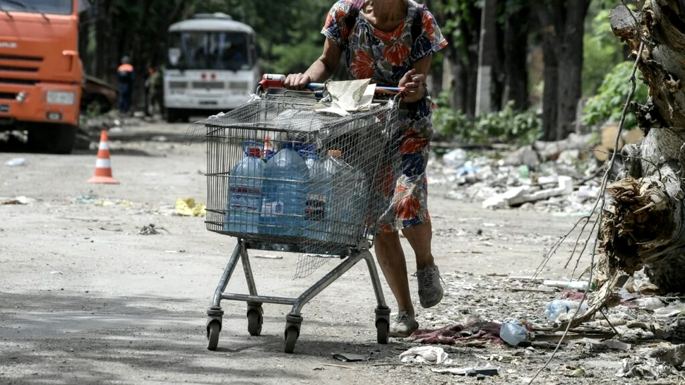 Posibilitatea unei epidemii de holeră, tot mai crescută în Mariupol