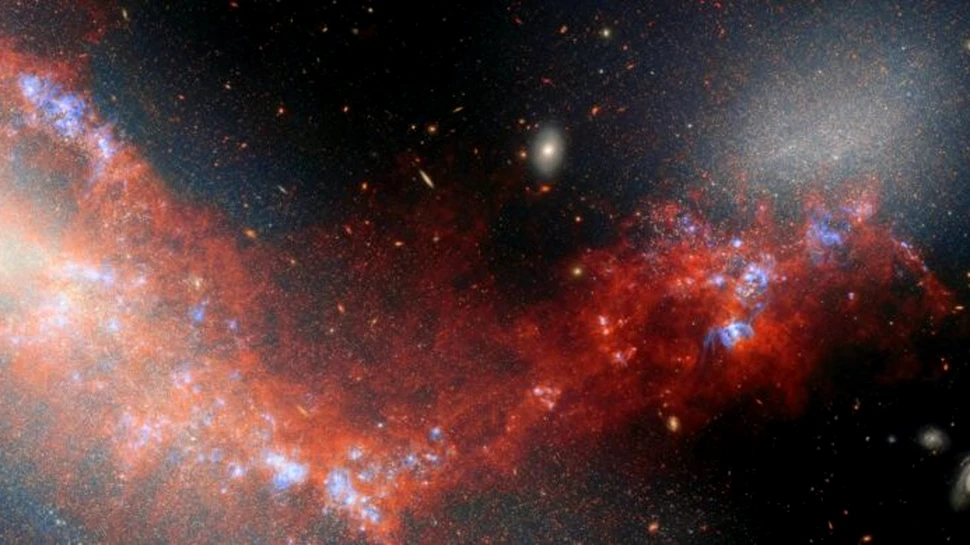 Telescopul Webb a descoperit un pod cosmic care leagă două galaxii pitice