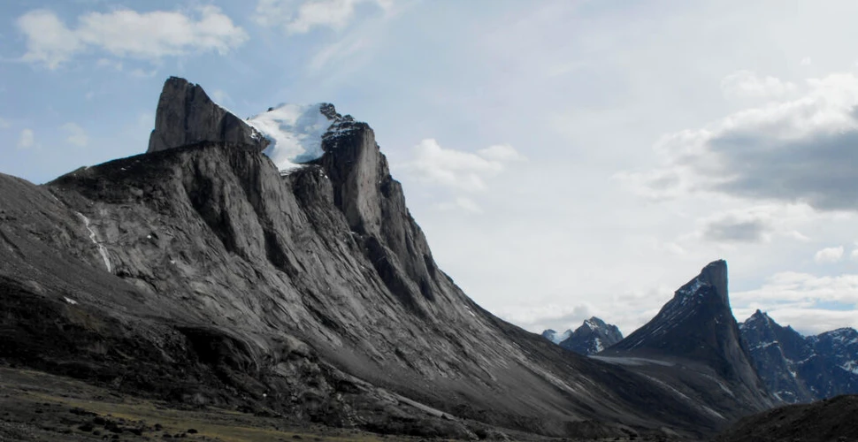 Muntele Thor, forma de relief cu cea mai mare cădere verticală din lume