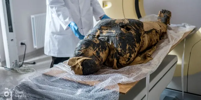 Singura mumie însărcinată descoperită până acum