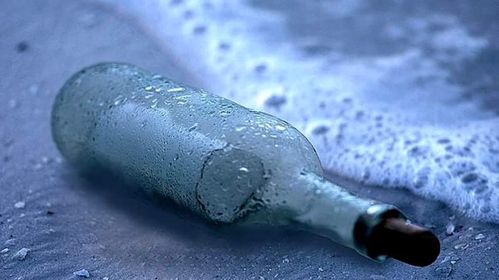 Sticlă aruncată în Oceanul Atlantic din New York, găsită pe o plajă din Franţa, la 5.700 de kilometri. Ce mesaj conţinea