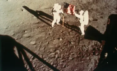 Neil Armstrong, primul om care a pășit pe lună