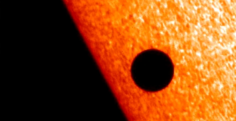 Sonda americana Messenger va survola planeta Mercur
