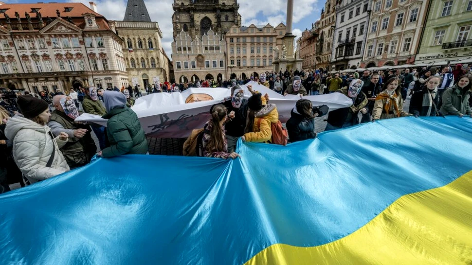 Cât de repede ar putea primi Ucraina arme de la SUA?