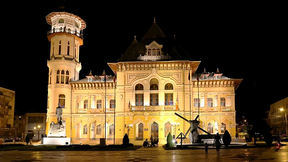 În acest oraş din România rişti să primeşti amendă dacă scuipi pe stradă sau pui rufele la uscat pe balcoanele care nu sunt închise