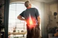 De ce apare durerea de spate după mișcări banale și cum poate fi prevenită