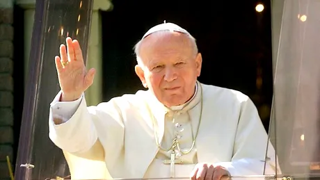 Se împlinesc 25 ani de la vizita celui mai îndrăgit Papă la Bucureşti. Momentul a fost unul istoric nu doar pentru România