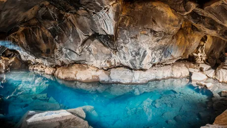 Un rezervor uriaș de apă a fost găsit ascuns adânc sub suprafața Pământului