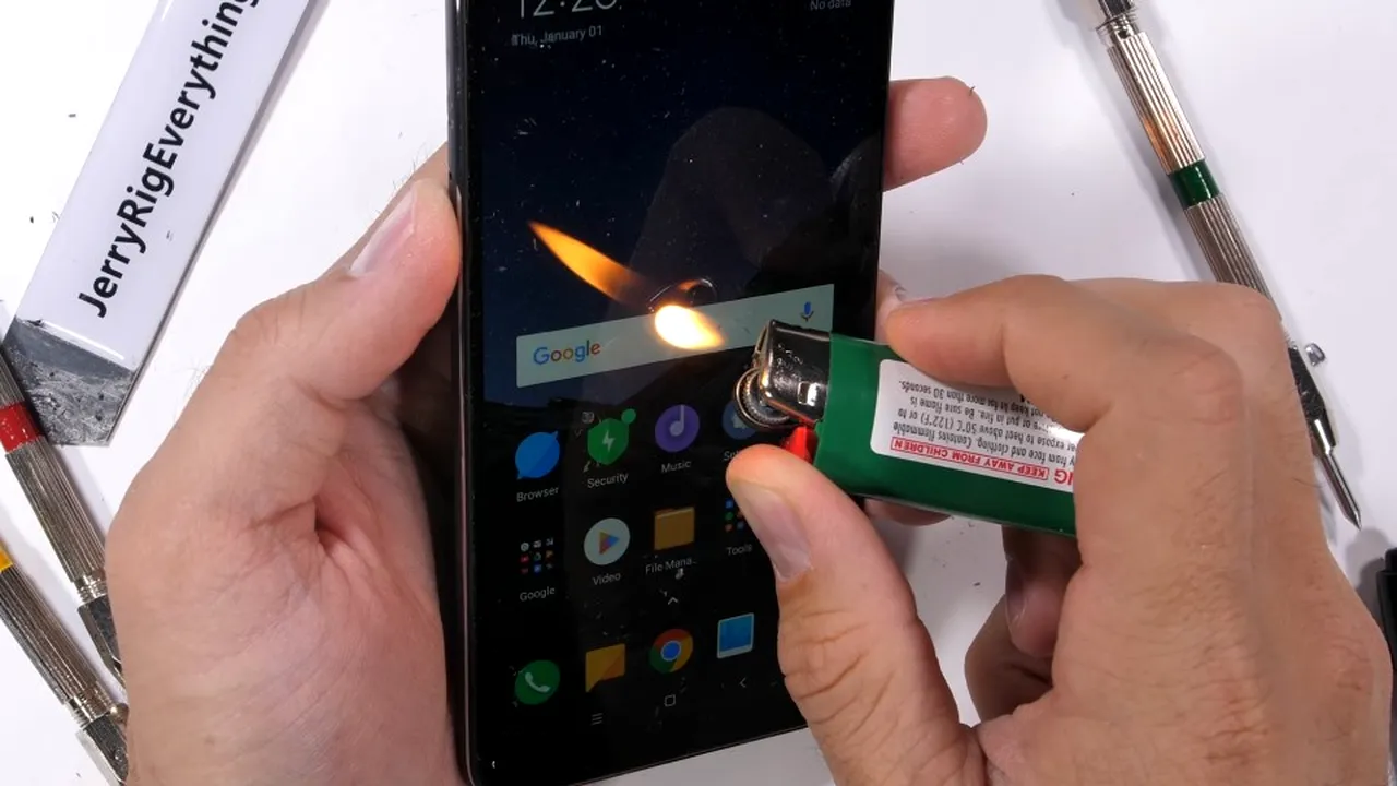 1-pocophone-youtube 