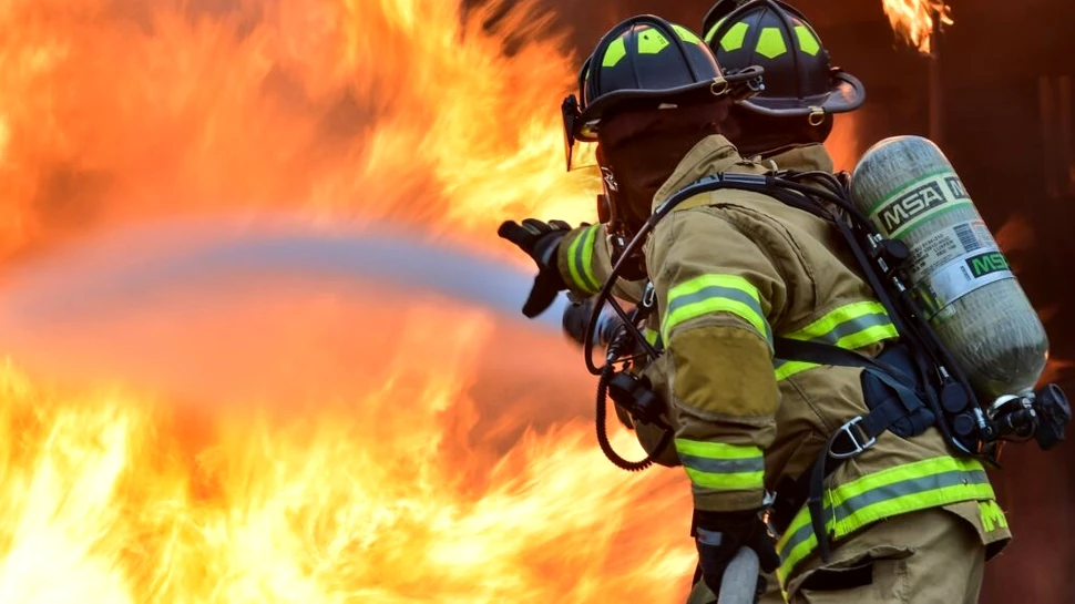 Drama pompierului chemat să stingă un incendiu la propria locuință