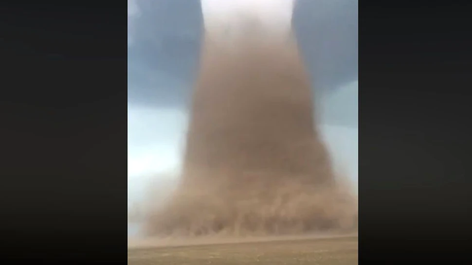 O tornadă a avut loc în judeţul Călăraşi. Meteorolog: Nu trebuie să ne panicăm – VIDEO