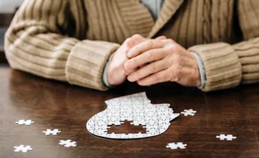 Doi pacienți cu Alzheimer au reușit să învingă boala printr-un stil de viață sănătos