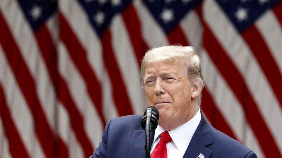 Deciziile lui Trump ar putea scoate Apple de pe piața chineză