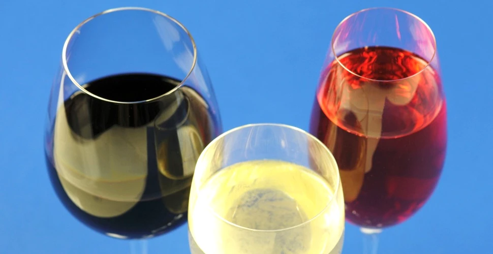 Ce vin trebuie să bem, cât şi în ce condiţii, pentru a ne apăra de bolile de inimă?
