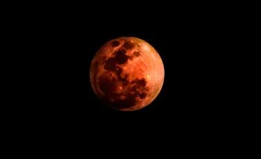 Eclipsa de Lună din 27 iulie, vizibilă din România. A fost cea mai lungă eclipsă totală din acest secol