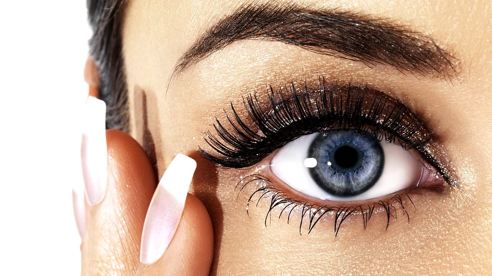 De ce clipim mai mult decât ne este necesar? Un nou studiu oferă revelaţii despre creierul uman