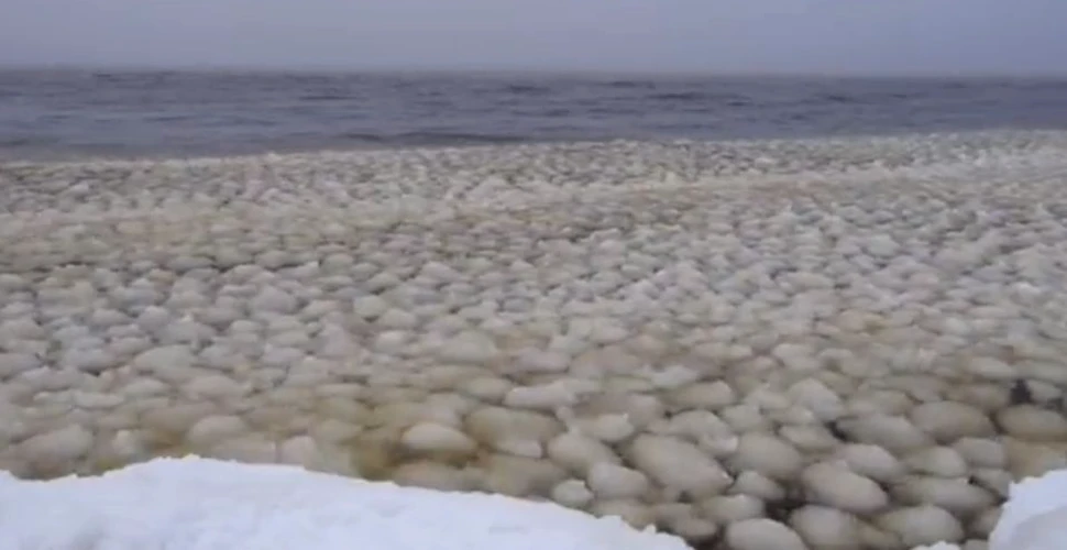 Un fenomen misterios a fost observat pe un lac din SUA – VIDEO