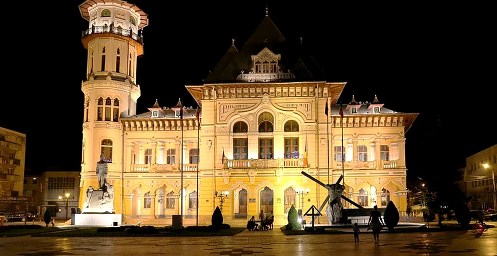 În acest oraş din România rişti să primeşti amendă dacă scuipi pe stradă sau pui rufele la uscat pe balcoanele care nu sunt închise