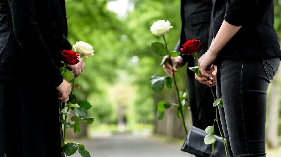 Ateii şi persoanele religioase se tem cel mai puţin de moarte, sugerează un studiu