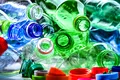 Oamenii de știință au transformat sticle de plastic în medicament pentru boala Parkinson