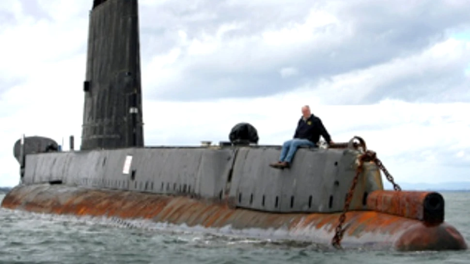Criza transforma eBay in “piata” de submarine