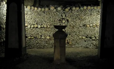 Labirintul de sub Paris: ce au păţit doi tineri care s-au aventurat în catacombele din capitala Franţei