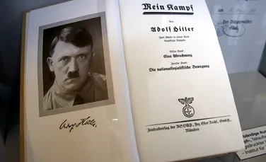 ”Autograful răului”: o copie extrem de rară a cărţii Mein Kampf, semnată chiar de Hitler, va fi pusă la licitaţie
