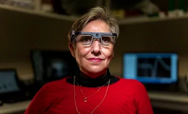 Un implant a oferit unei femei vedere artificială. A putut vedea forme pentru prima oară în 16 ani