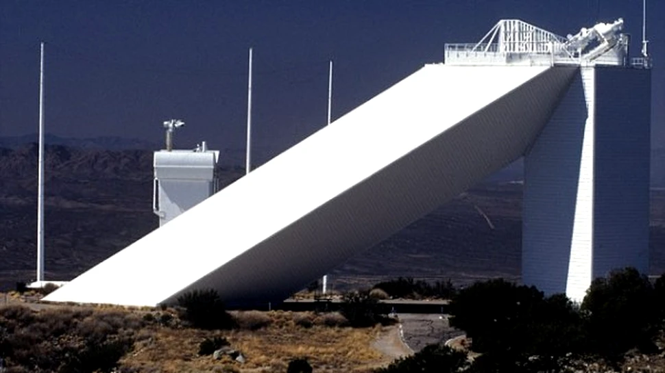 Un asteroid urias a trecut razant pe langa Terra ieri dimineata