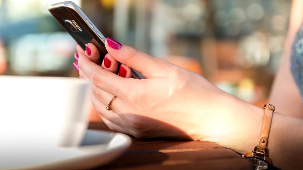 Tentative de fraudă prin intermediul mesajelor tip SMS, folosind FAN Courier și OLX