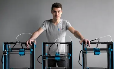 Când era mic,”strica toate obiectele pe care punea mâna”, dar acum construieşte imprimante 3D ”made in Romania”, la Iaşi. Povestea românului care face ceva unic în ţară