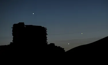 Spectacol astronomic: Jupiter, Mercur şi Venus au început „dansul planetelor”, vizibil cu ochiul liber pe cerul de seară