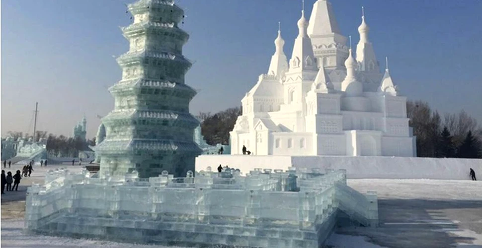 Sculpturi uriaşe din gheaţă, expuse în China – FOTO