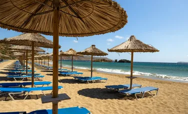 Noi reguli pe plajele din Grecia din cauza numărului prea mare de turiști