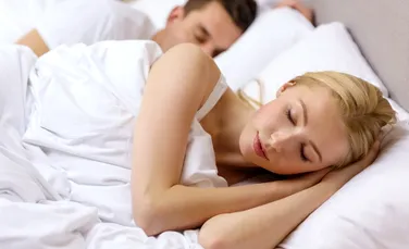 Şi tu dormi aşa? Iată care sunt cele mai bune şi cele mai proaste poziţii pentru somn (INFOGRAFIC)