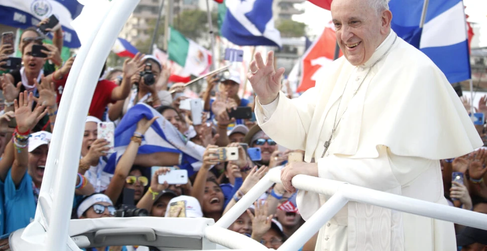 Papa Francisc și arta subversivă: tatuaje, rock și filmul „Spotlight”