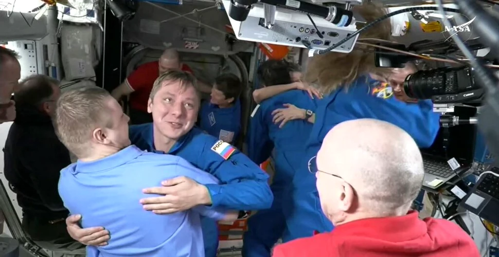 Când revin pe Pământ astronauții blocați de 9 luni pe Stația Spațială Internațională?