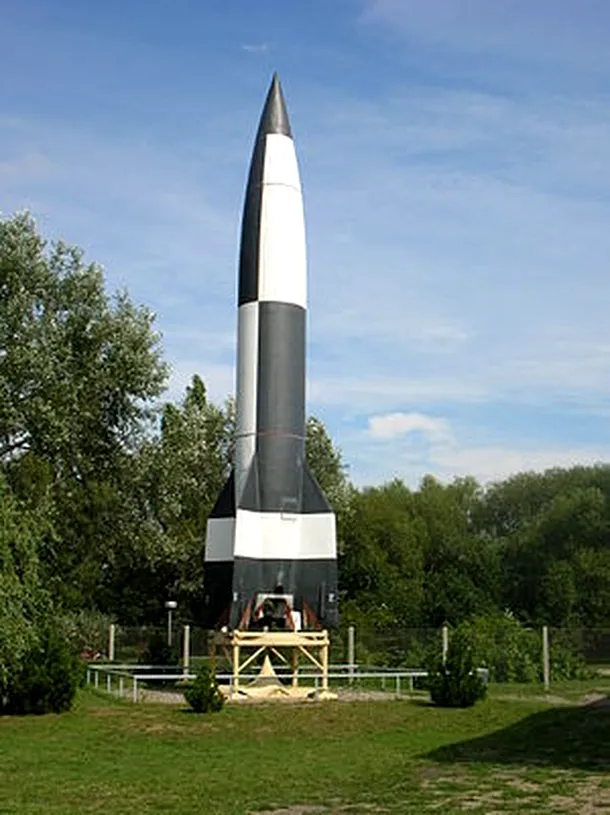 Modelul unei rachete V-2 la baza Peenemunde