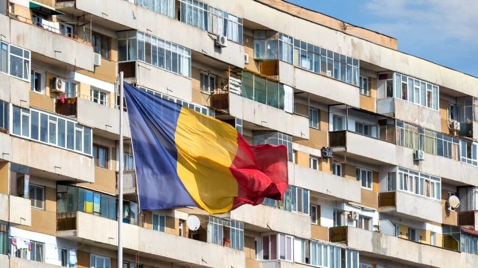 Câţi bani mai economisesc românii?