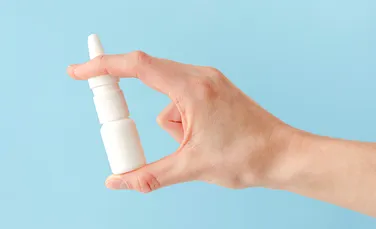 Oamenii de știință au creat un spray nazal pentru tratarea leziunilor cerebrale traumatice