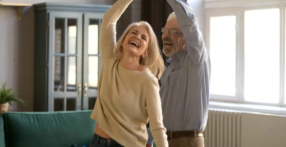 Cercetările arată că dansul ne menține sănătoși, mai ales la bătrânețe
