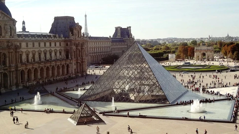 Noi victime ale coronavirusului: Muzeul Louvre şi opera Scala din Milano