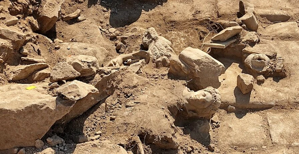 Arheologii au dezgropat o statuie a lui Hercule, veche de 2.000 de ani