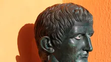 A fost Caligula cel mai nebun dintre împărații romani? L-a amenințat pe zeul Jupiter că-l va omorî în bătaie