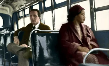 Rosa Parks și gestul care a schimbat lumea. „Mă arestați pentru că stau într-un autobuz?”