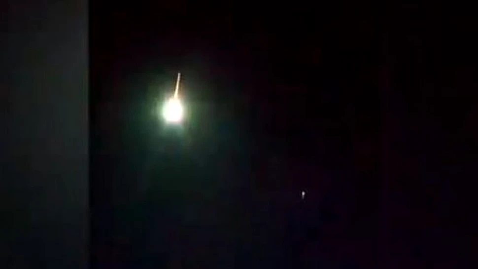 Spectacol de lumină neașteptat. Posibil meteor surprins în timp ce explodează deasupra Turciei