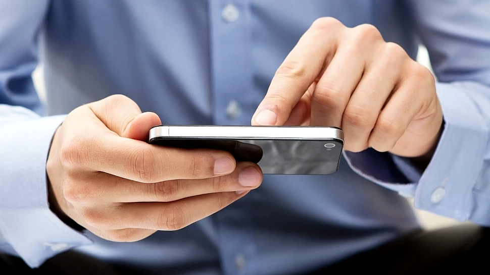 Nu e science-fiction: companiile de telefonie mobilă pot prezice unde te vei afla în viitor!