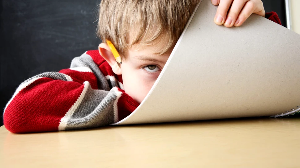 De ce este plictiseala mai sănătoasă decât am crede pentru copii?