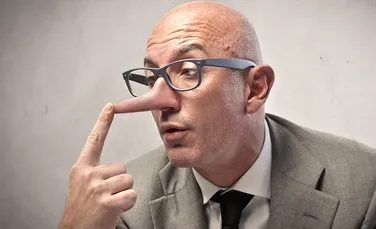 Cel mai simplu test prin care poţi afla dacă eşti un mincinos bun (VIDEO)